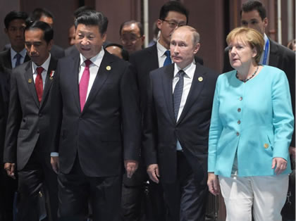 Xi%20Jinping_Putin_Merkel_G20.jpg